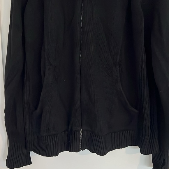Lululemon black hooded zip up sweater, size XL - Picture 2 of 6